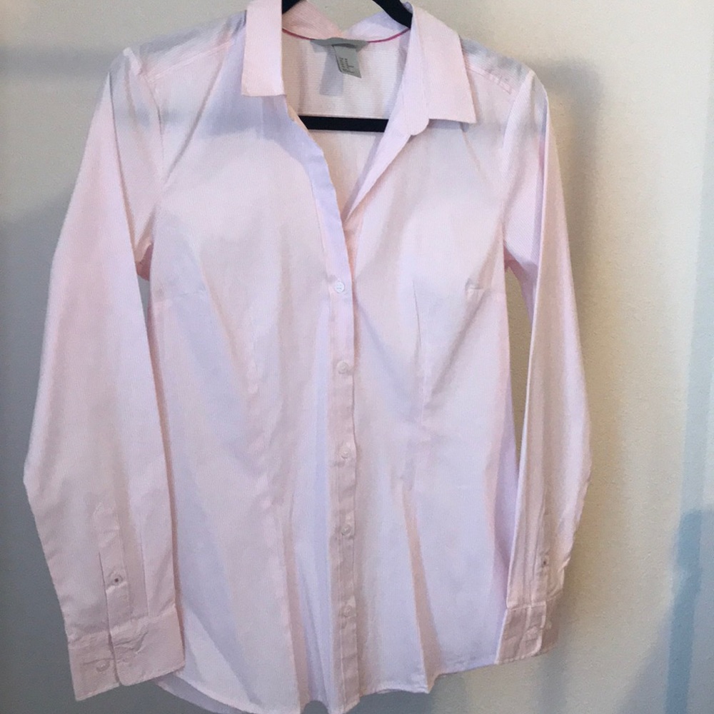 ❗️BOGO Free❗️H&M Shirt